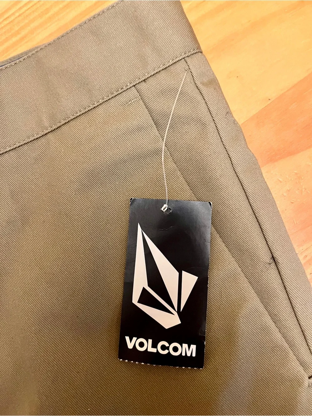 Volcom Youth Khaki Shorts New with tags Size 30